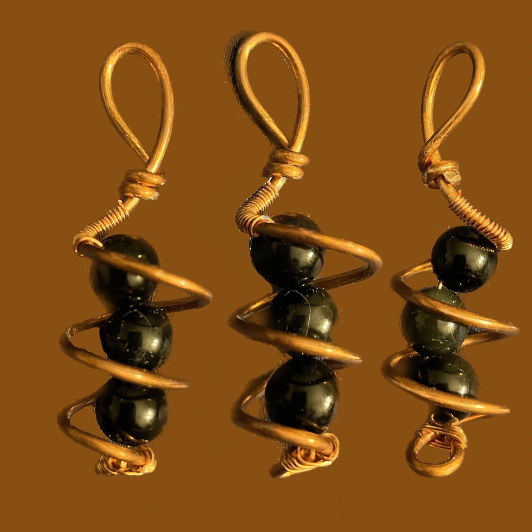 “Stay up” pendant