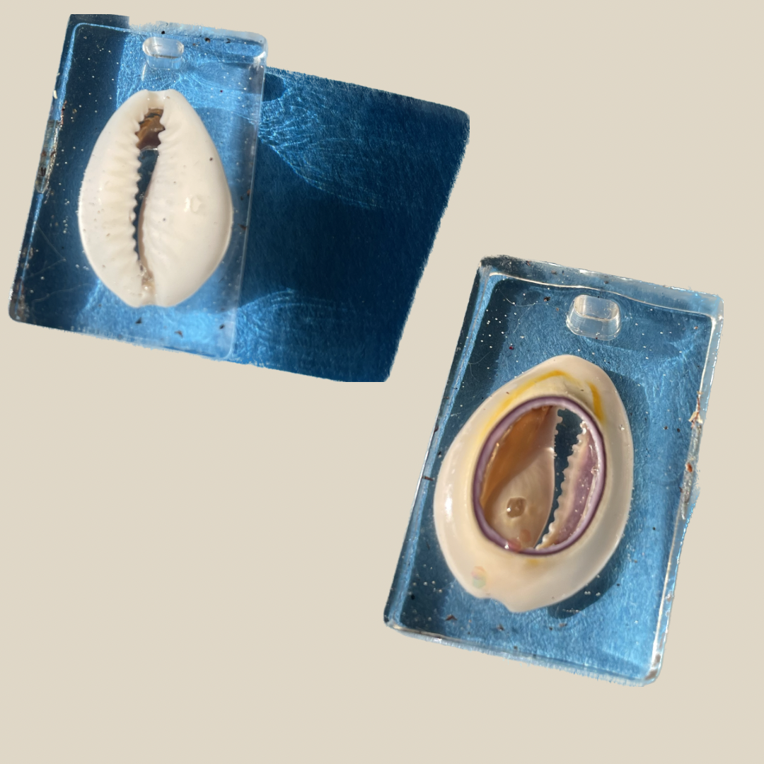 “Shell 4eva” pendant
